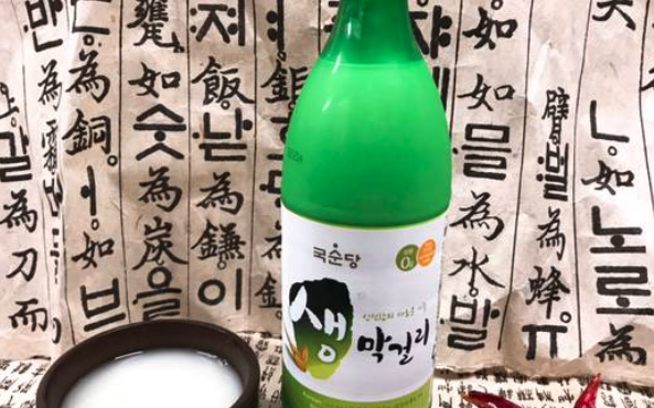 麹醇堂 生マッコリ(1ボトル700ml)
